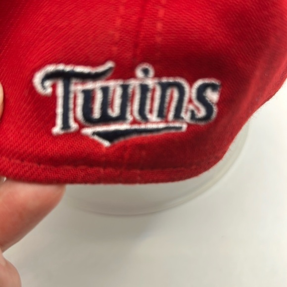 Minnesota Twins baseball hat - Picture 9 of 14